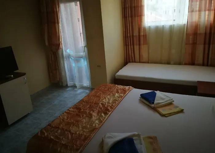 Femili Hotel Diveda Otel