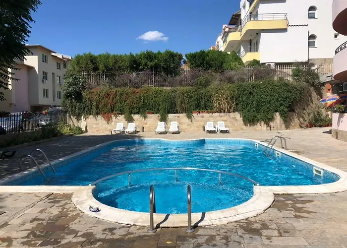 Femili Hotel Diveda Otel