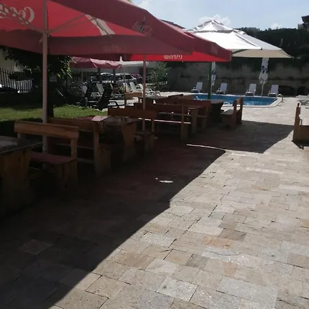 Femili Hotel Diveda ホテル 2*