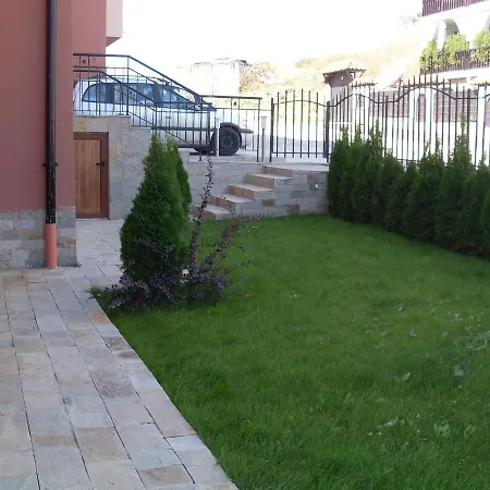 Femili Hotel Diveda ホテル 2*