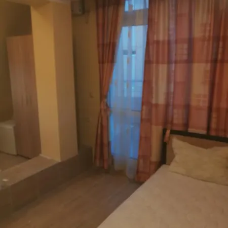 Femili Hotel Diveda ホテル 2*