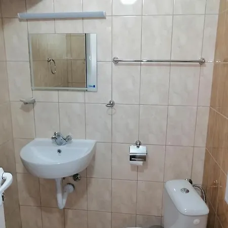 Femili Hotel Diveda ホテル 2*