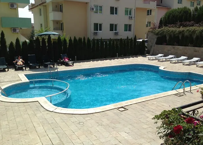 Ξενοδοχείο Femili Hotel Diveda 2*