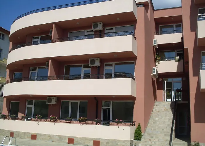 Femili Hotel Diveda 2*